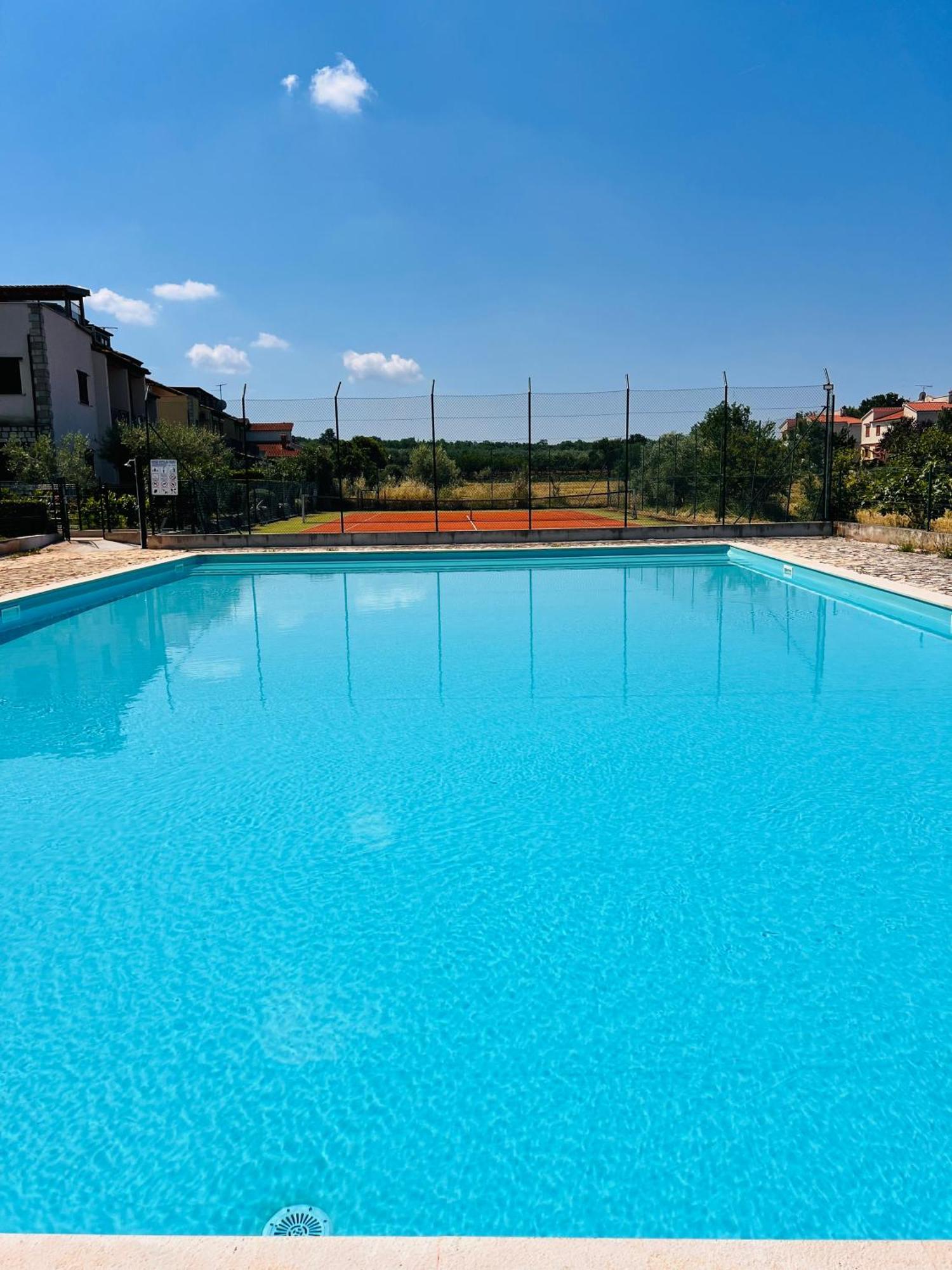 Apartment Aleks Tar-Vabriga Екстериор снимка